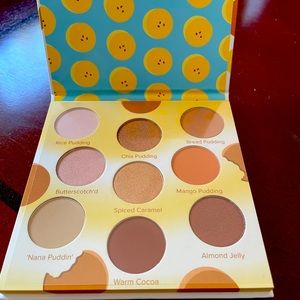 Beauty Bakeries eyeshadow